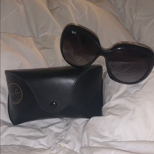 Ray-Ban Jackie Ohh II Sunglasses